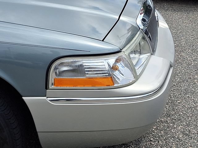 Used 2005 Mercury Grand Marquis GS RWD image 28