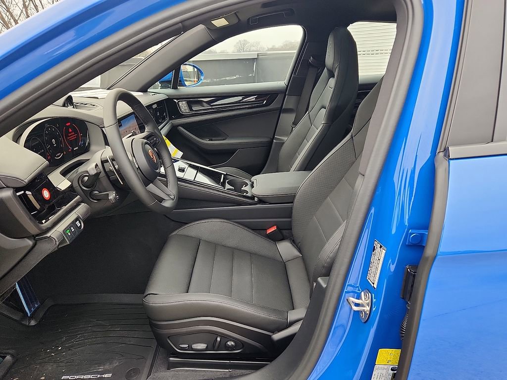 New 2026 Porsche Panamera 4 image 5