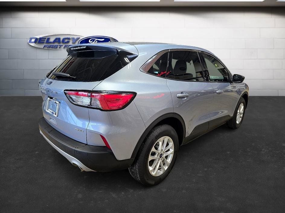 Used 2022 Ford Escape SE w/ Convenience Package image 5