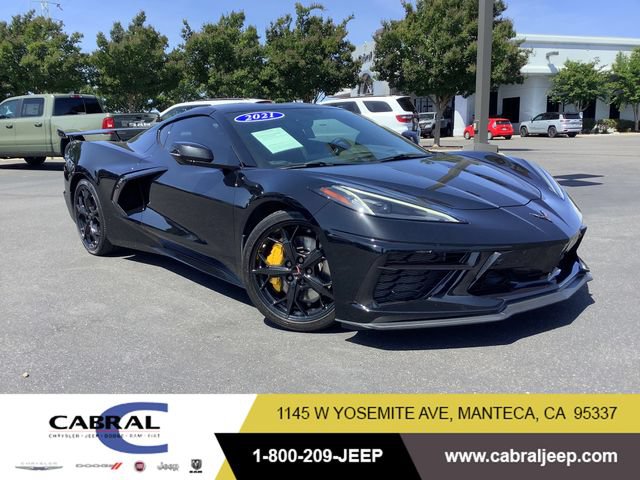 Used 2021 Chevrolet Corvette Stingray Preferred Cpe w/ Z51 Performance Package RWD image 1