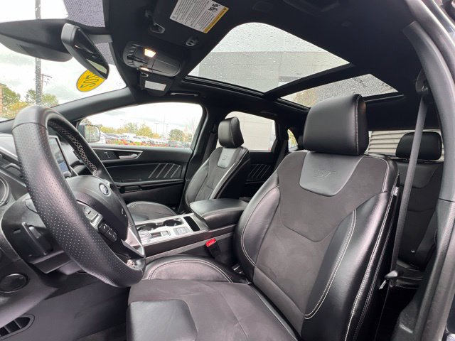 Used 2024 Ford Edge ST w/ Equipment Group 401A AWD/4WD image 21