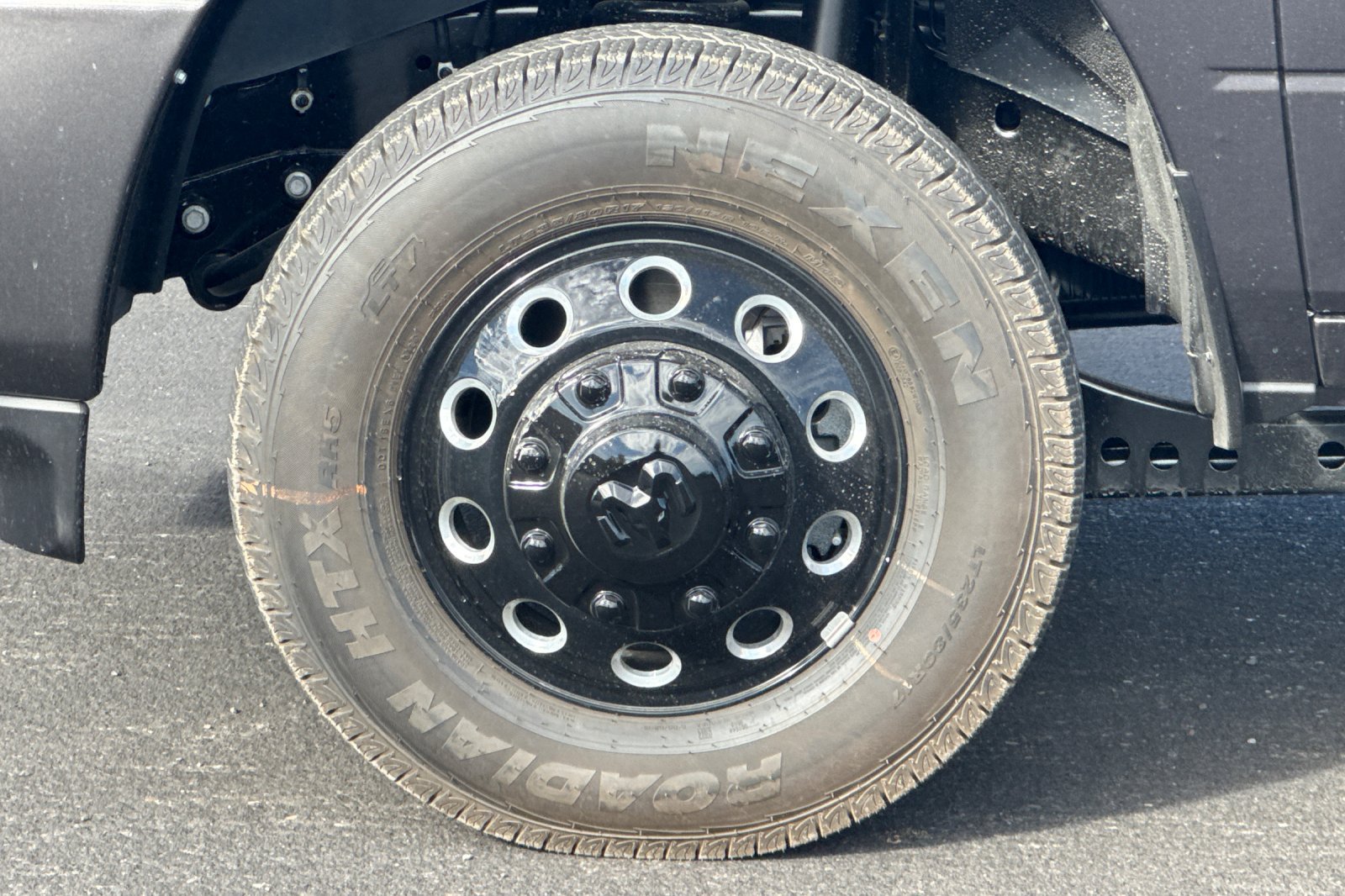 New 2027 RAM 3500 Big Horn AWD/4WD image 24