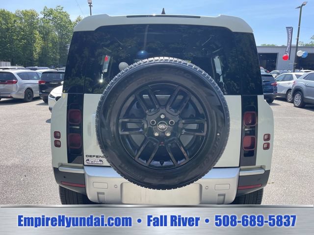 Used 2025 Land Rover Defender 110 S AWD/4WD image 4