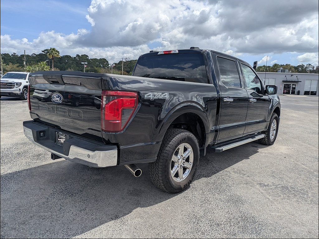Used 2025 Ford F150 XLT w/ Equipment Group 301A Standard AWD/4WD image 7