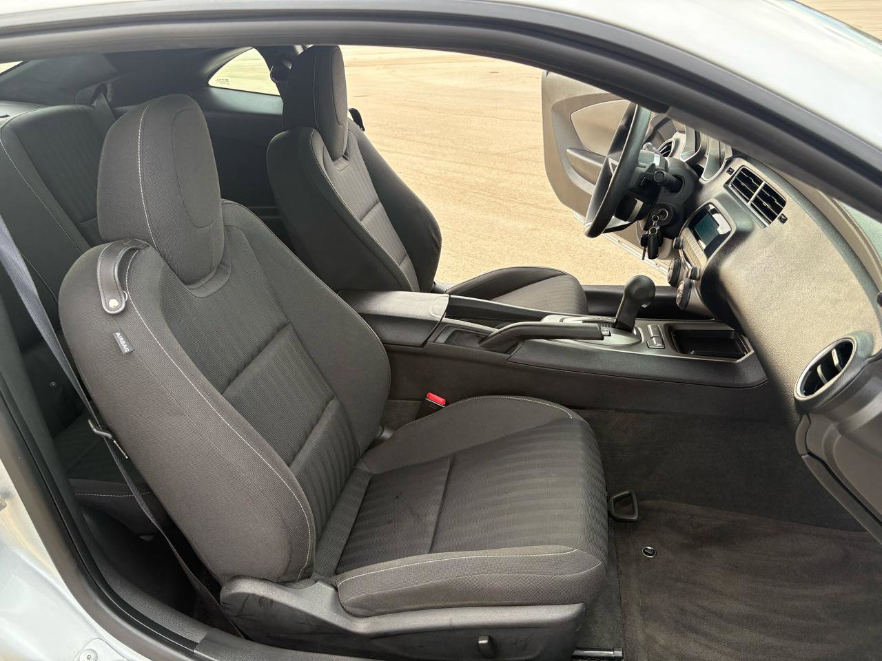 Used 2010 Chevrolet Camaro LS RWD image 29