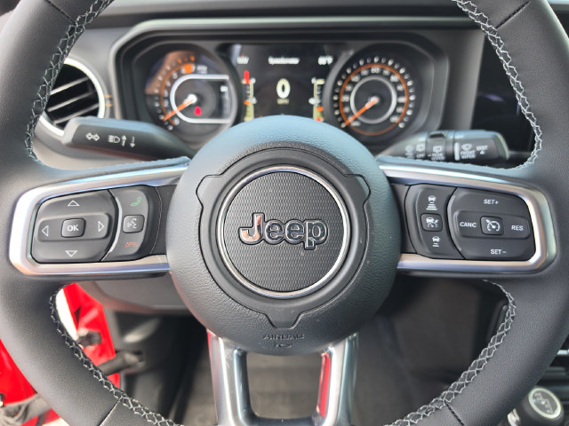 New 2026 Jeep Wrangler Unlimited Sahara w/ Whitecap Package AWD/4WD image 27