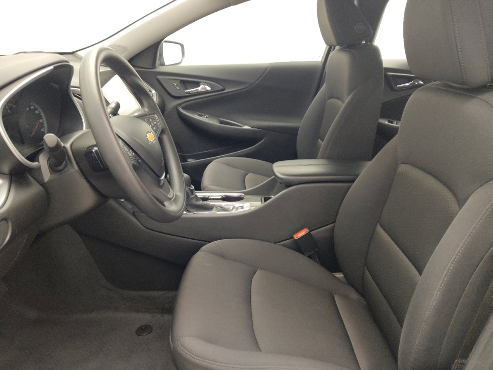 Used 2025 Chevrolet Malibu LT image 17