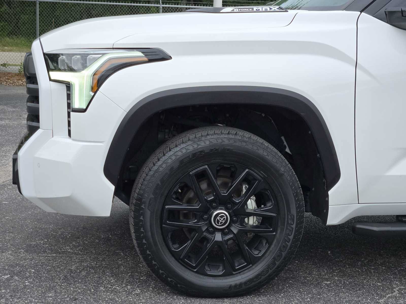 Used 2024 Toyota Tundra Limited AWD/4WD image 8