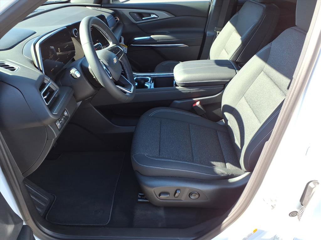 New 2026 Chevrolet Traverse LT w/ Driver Confidence Package image 8