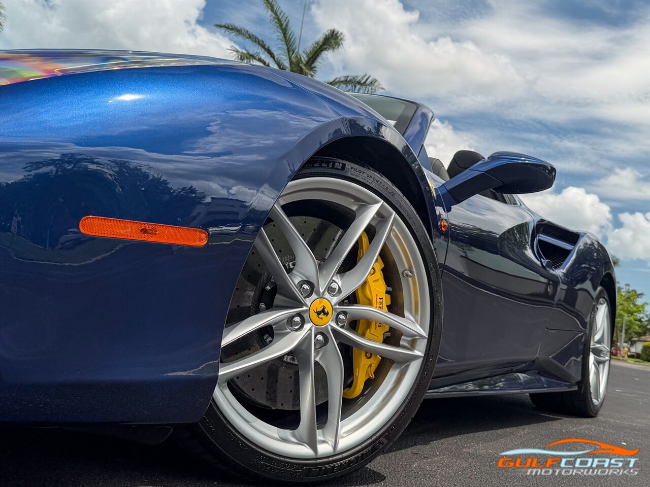 Used 2017 Ferrari 488 Spider RWD image 11