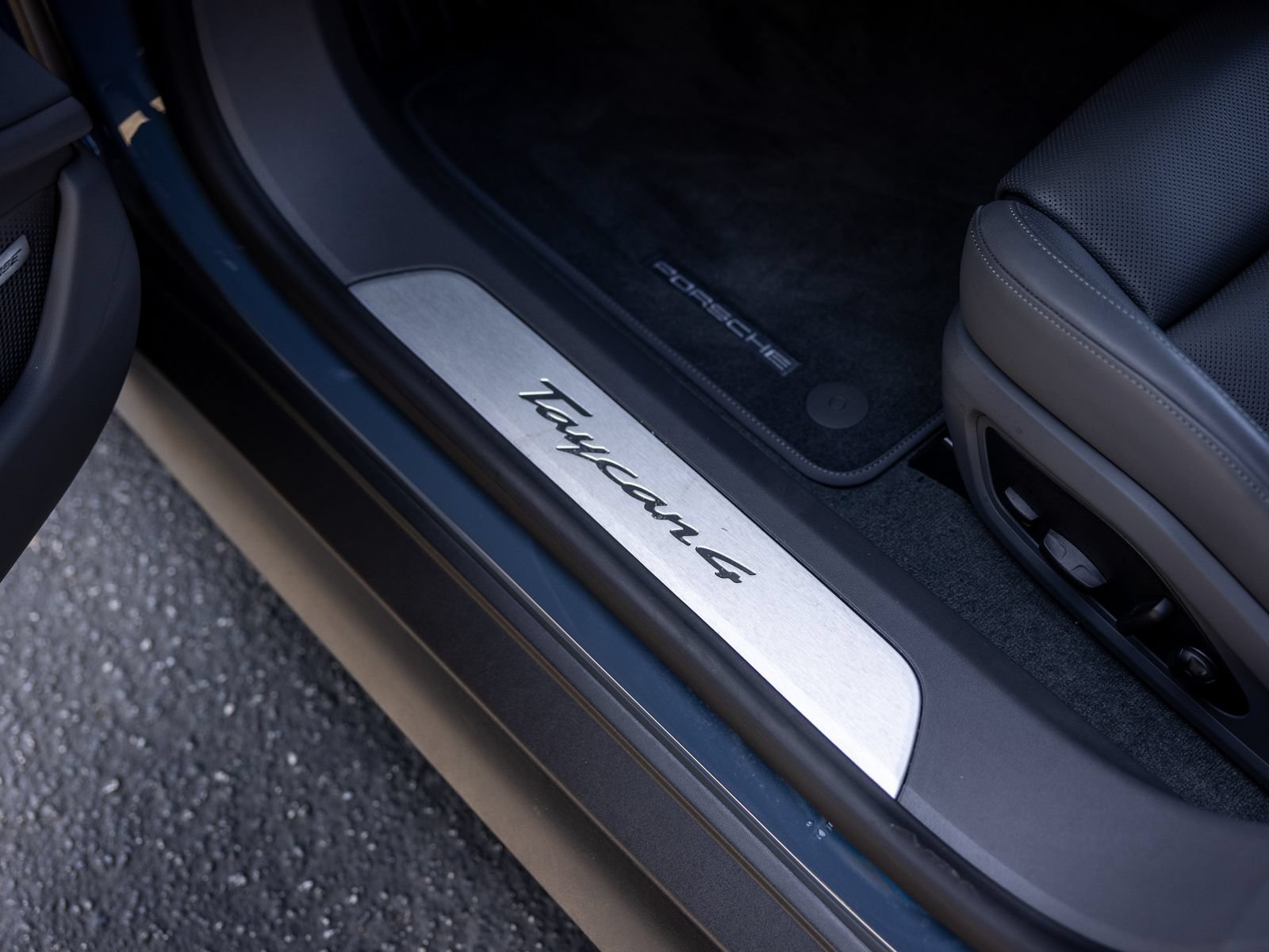 New 2025 Porsche Taycan AWD/4WD image 47