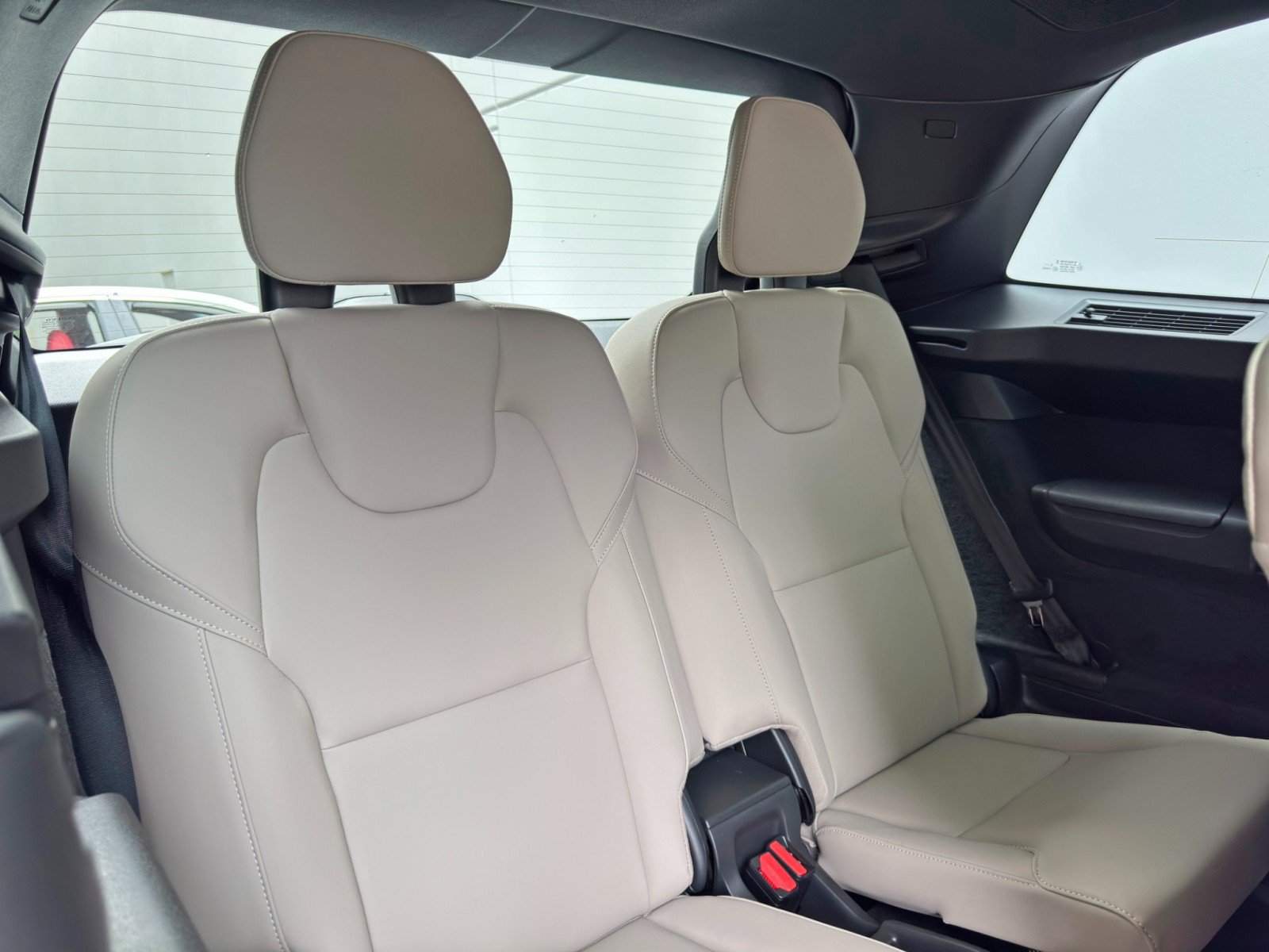 Used 2026 Volvo XC90 T8 Plus w/ Protection Package AWD/4WD image 43