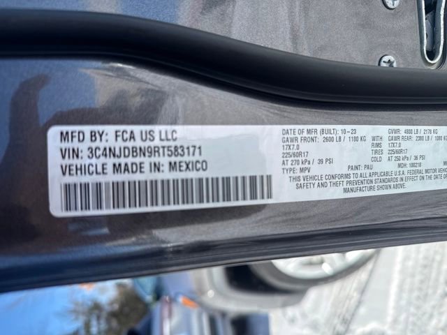 Used 2024 Jeep Compass Latitude w/ Convenience Group image 35