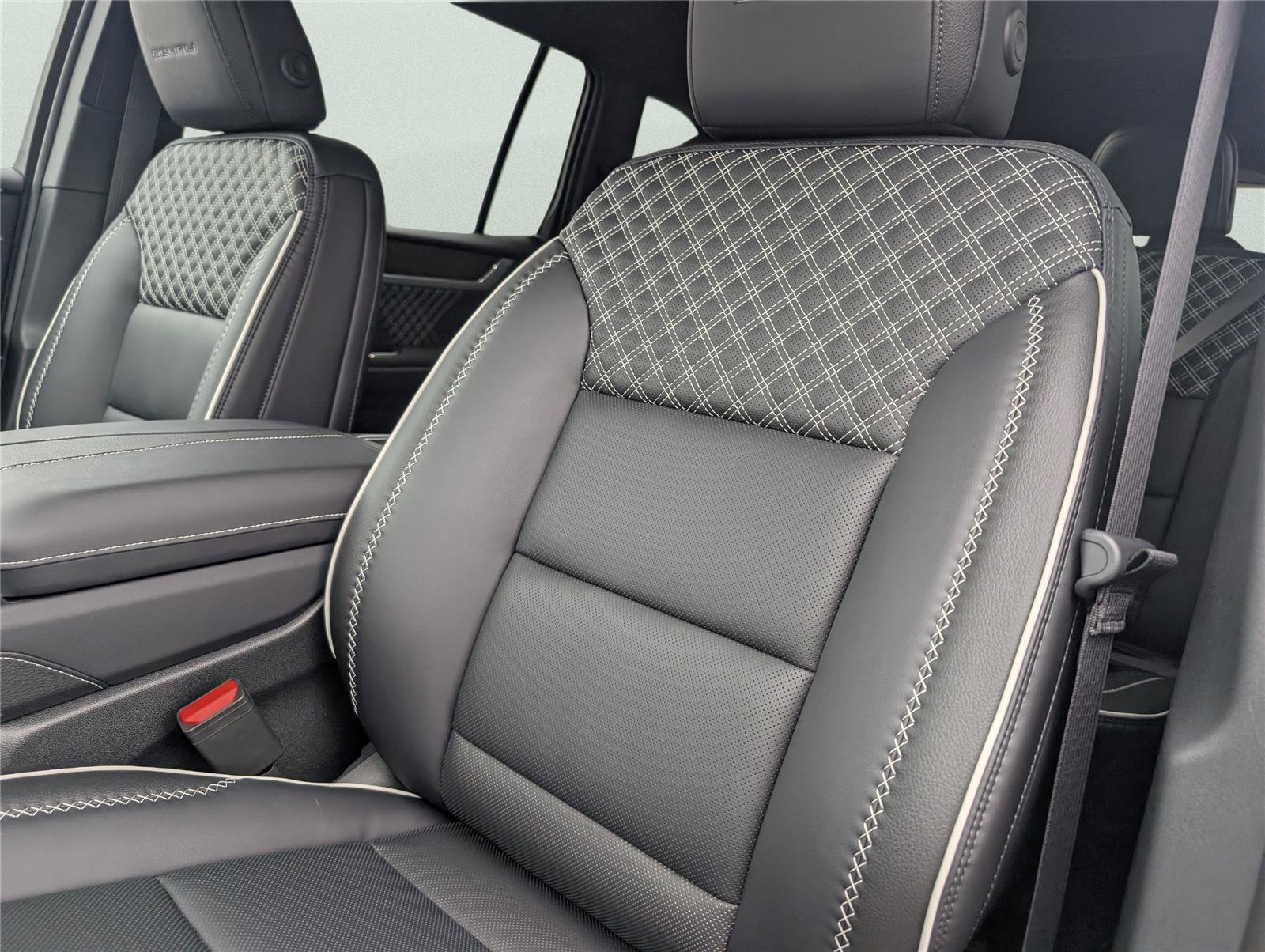 New 2026 GMC Acadia Denali w/ Super Cruise Package image 28