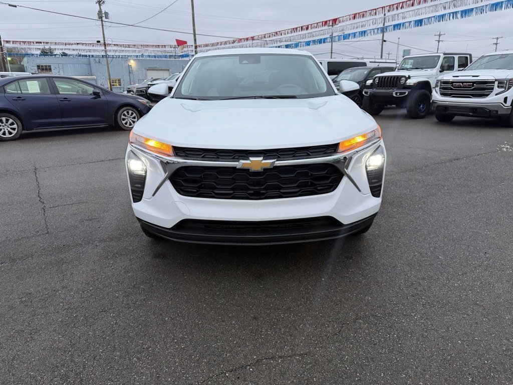 New 2026 Chevrolet Trax LS w/ LS Convenience Package image 8