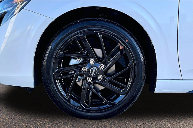 New 2027 Nissan Sentra SR w/ SR All Weather Package FWD image 13