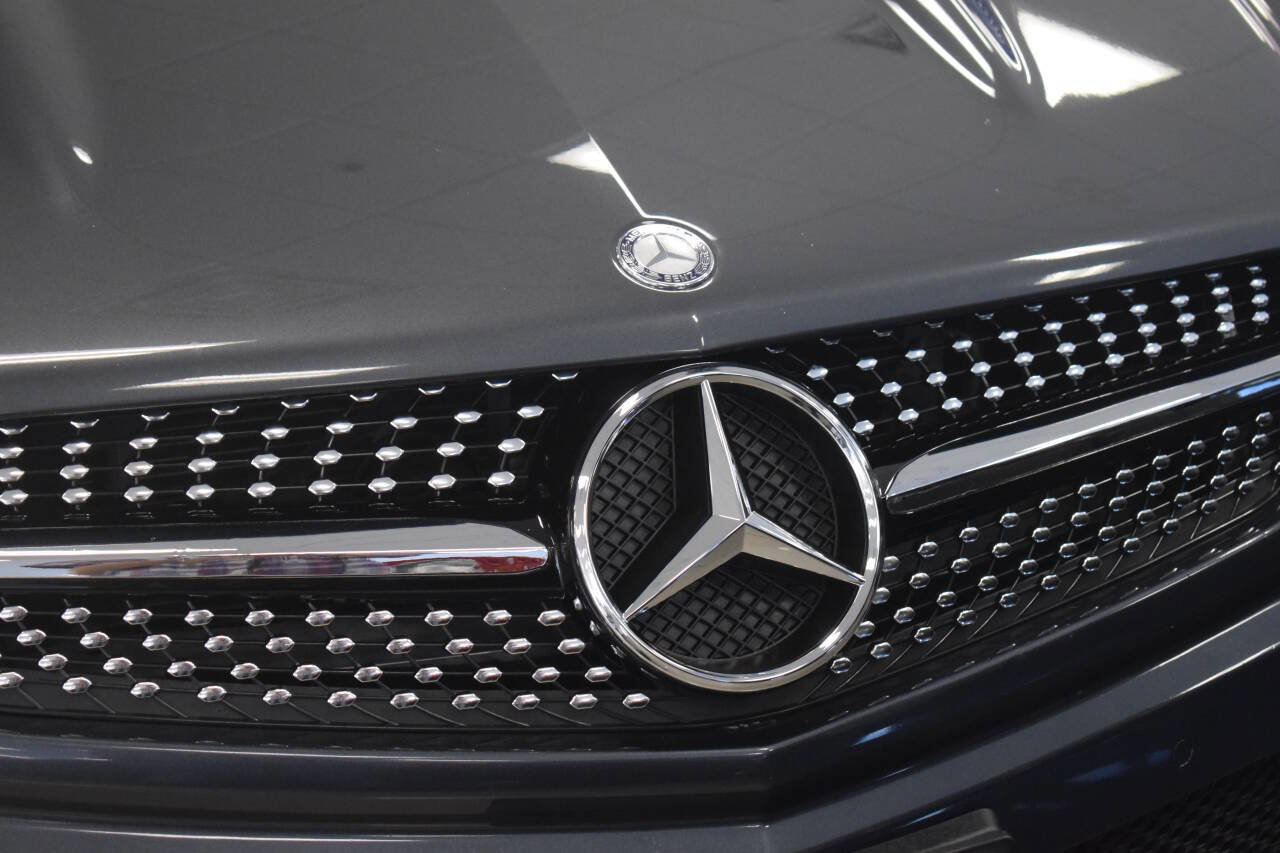 Used 2012 Mercedes-Benz SL 550 image 5