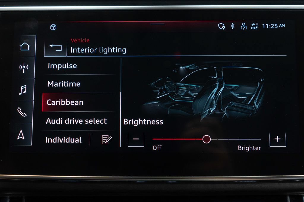 Used 2023 Audi Q8 Premium Plus AWD/4WD image 30