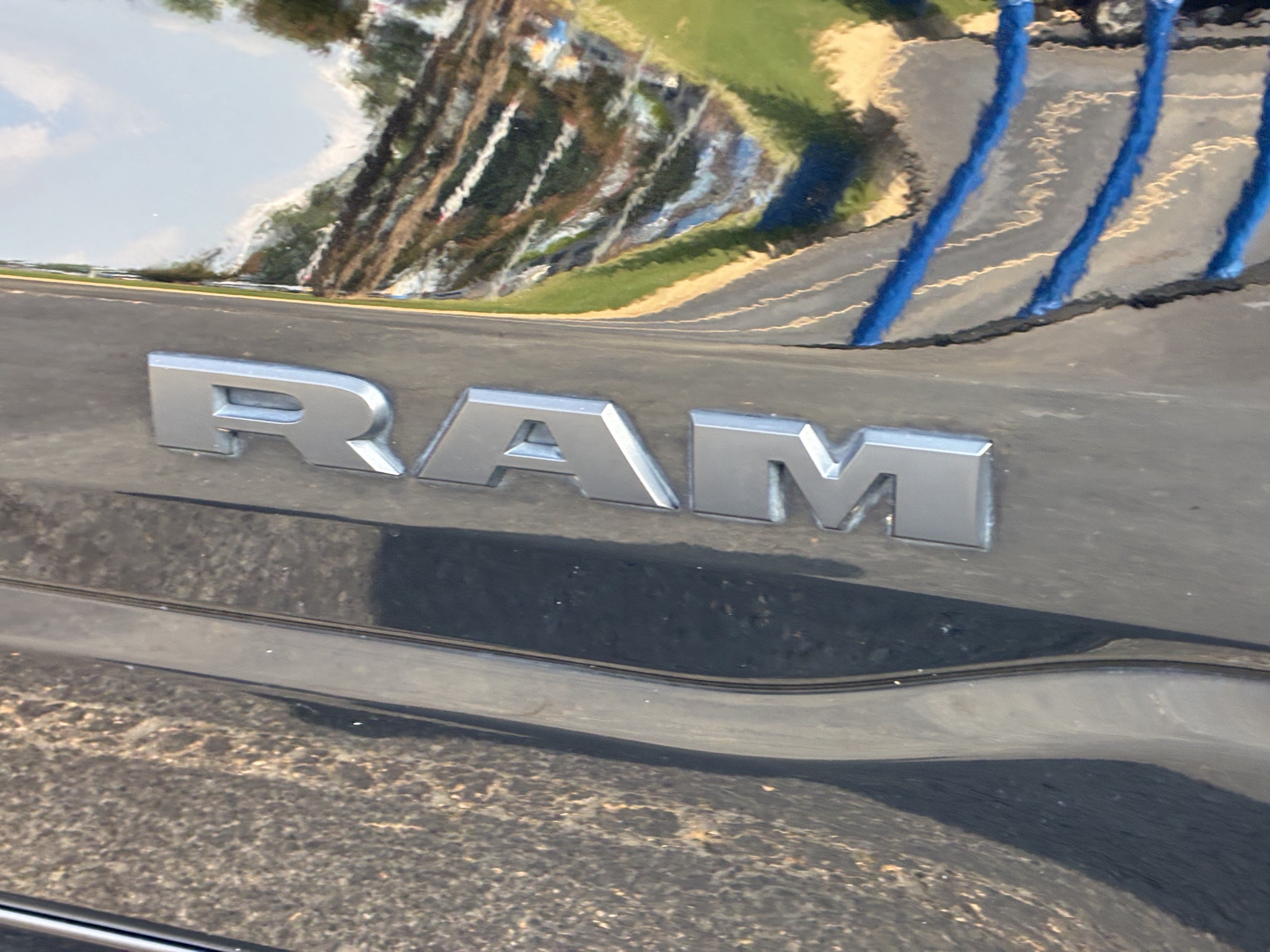 Used 2025 RAM 1500 Big Horn AWD/4WD image 7