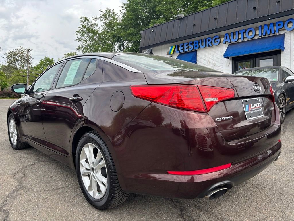 Used 2011 Kia Optima EX w/ Premium Pkg FWD image 9