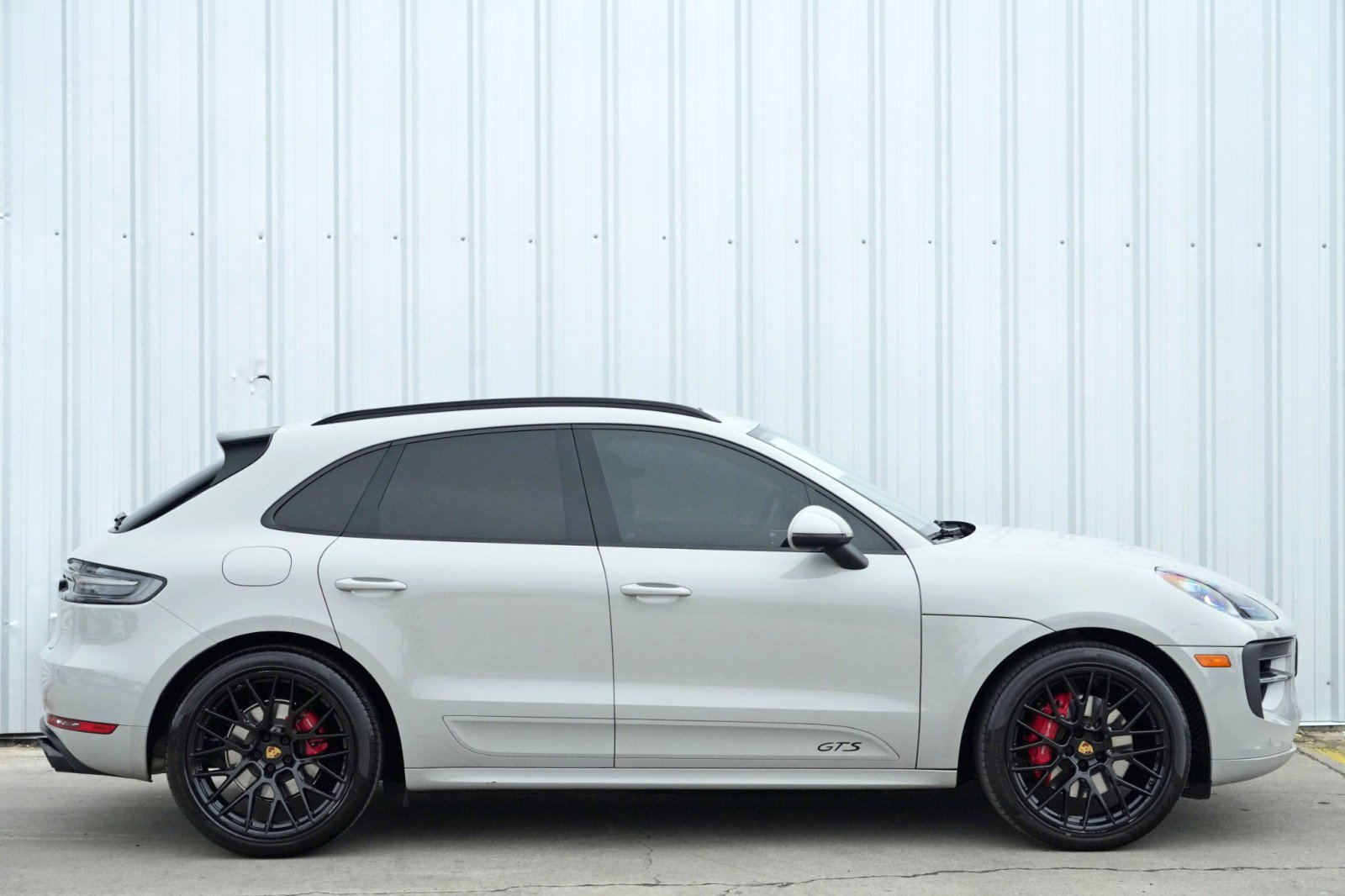 Used 2020 Porsche Macan GTS image 57