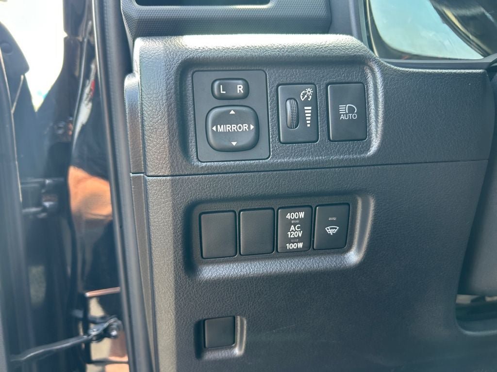 Used 2024 Toyota 4Runner SR5 Premium w/ Moonroof Package AWD/4WD image 19