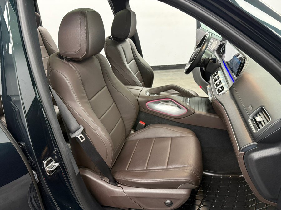 Used 2022 Mercedes-Benz GLS 450 4MATIC w/ AMG Line Exterior image 35