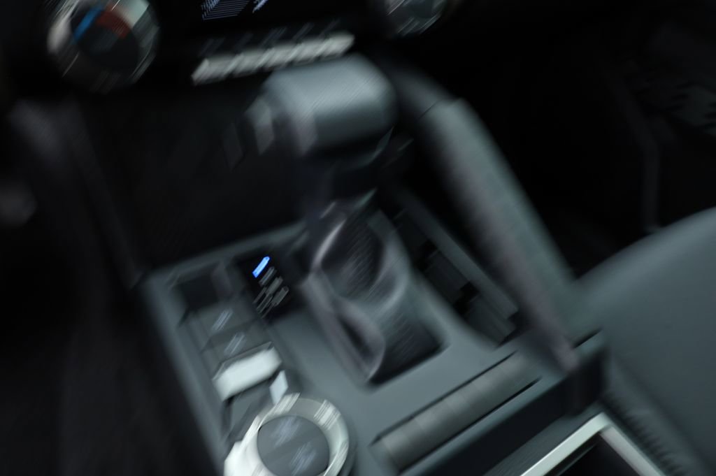 Used 2025 Toyota Tacoma SR5 image 30