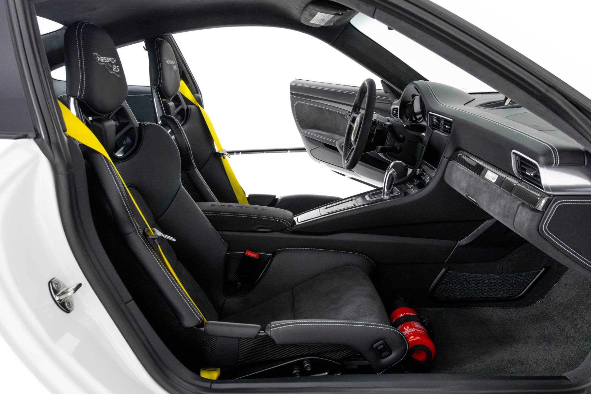 Used 2018 Porsche 911 GT2 RS image 34