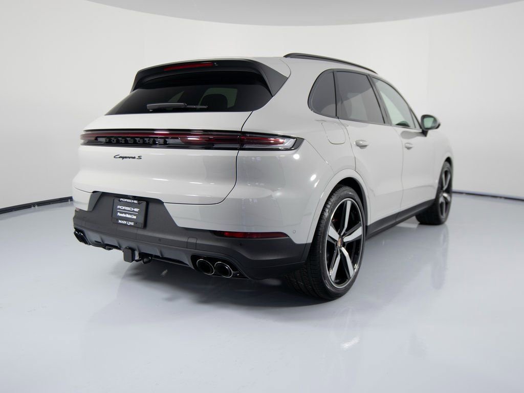 New 2026 Porsche Cayenne S image 7