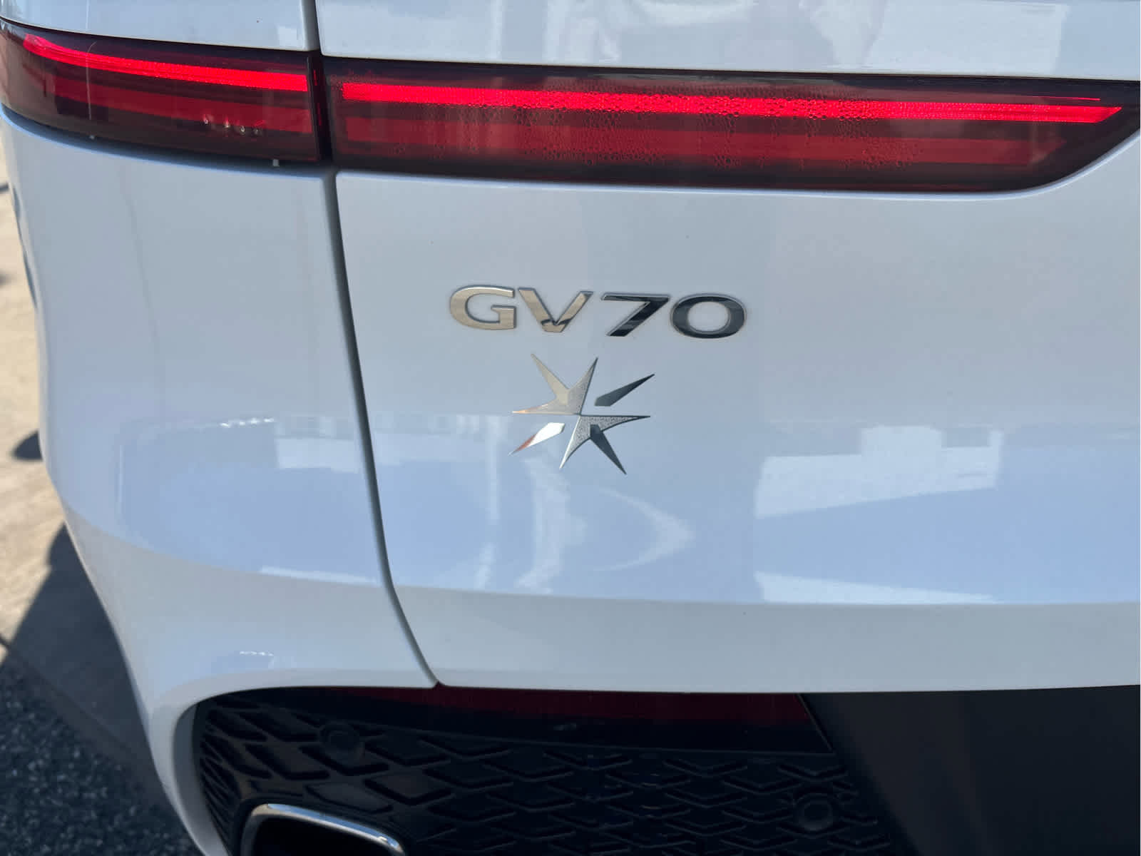 Used 2025 Genesis GV70 2.5T image 7