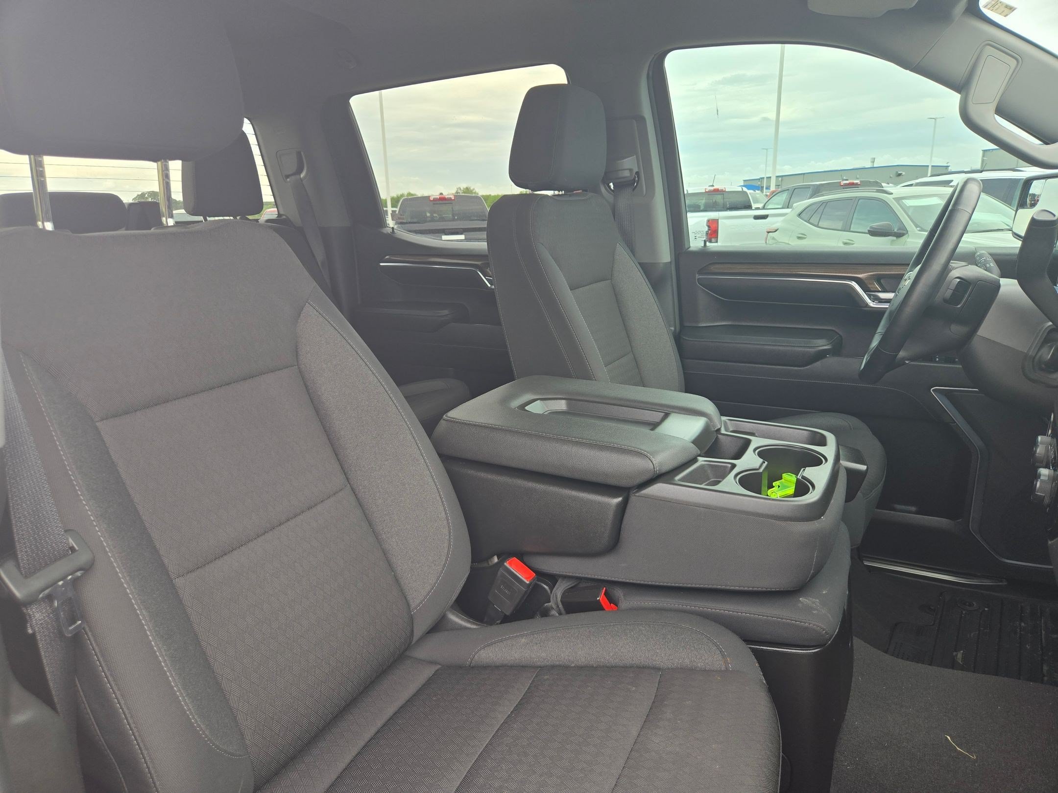 Certified 2024 Chevrolet Silverado 1500 LT RWD image 25