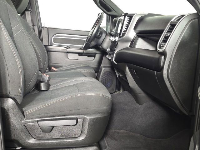 Used 2024 RAM 2500 Big Horn w/ Safety Group image 30