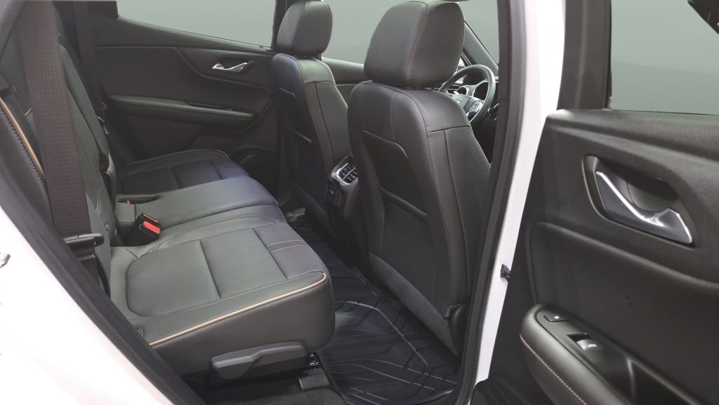 Used 2024 Chevrolet Blazer Premier w/ Driver Confidence II Package image 32