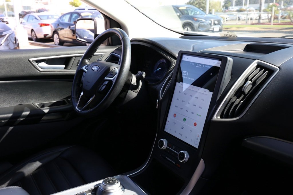 Used 2022 Ford Edge SEL image 20
