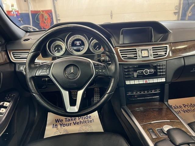Used 2015 Mercedes-Benz E 400 4MATIC Sedan w/ Lighting Package image 7