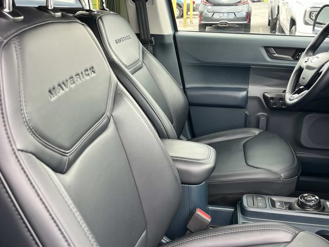 Used 2025 Ford Maverick Lariat w/ Black Appearance Package AWD/4WD image 28