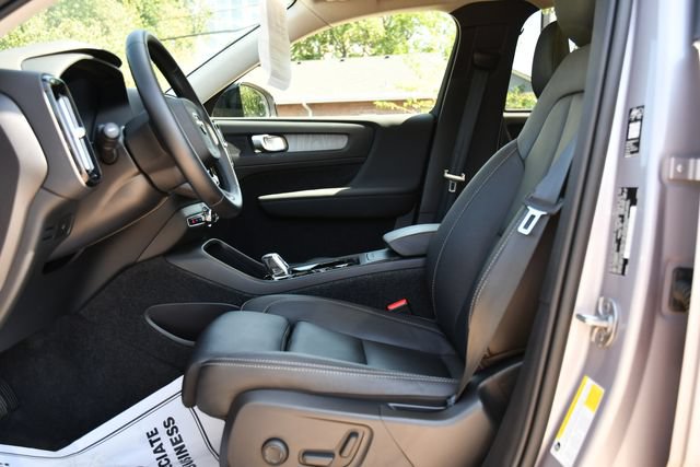 Certified 2026 Volvo XC40 B5 Plus AWD/4WD image 15