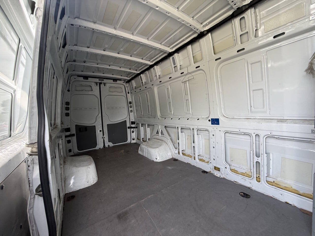 Used 2012 Mercedes-Benz Sprinter 3500 image 12
