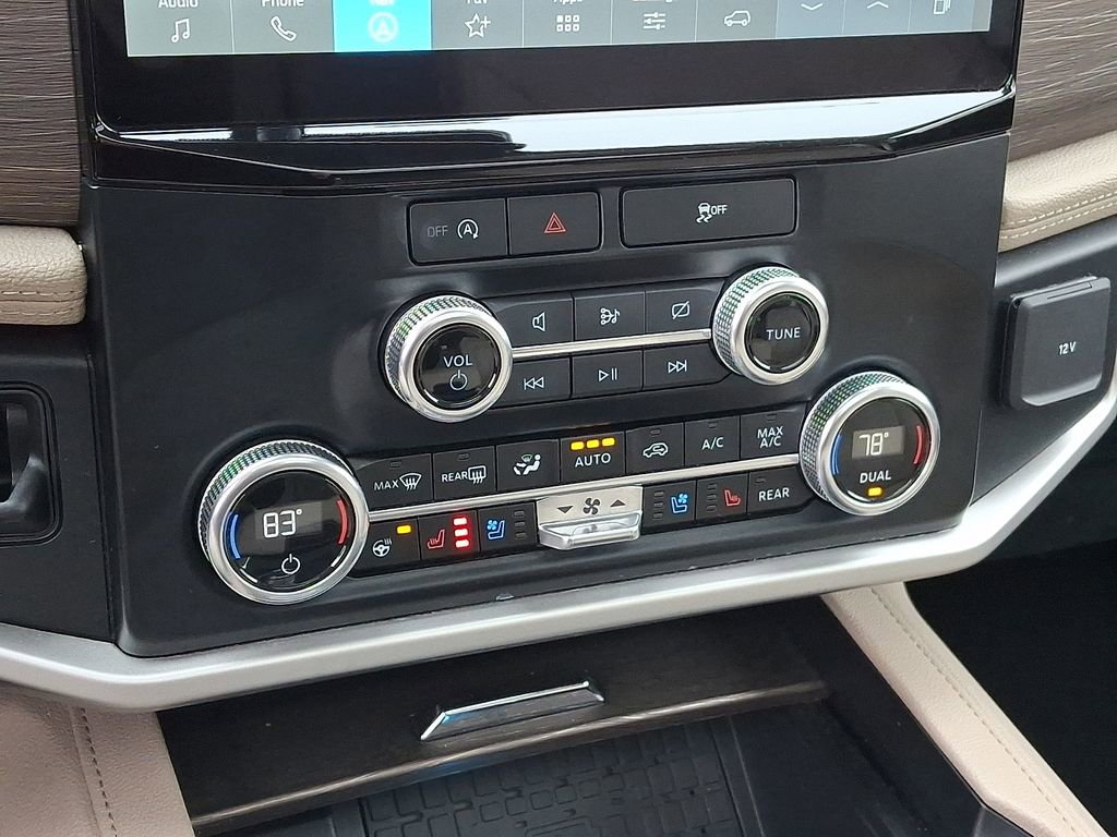 Used 2024 Ford Expedition Max Limited image 16