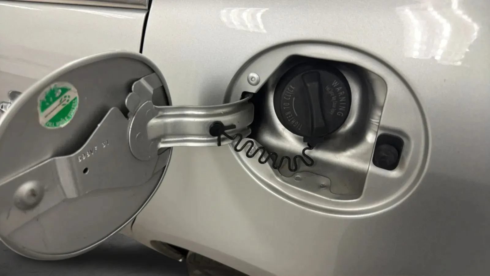 Used 2011 Buick Lucerne CX FWD image 26
