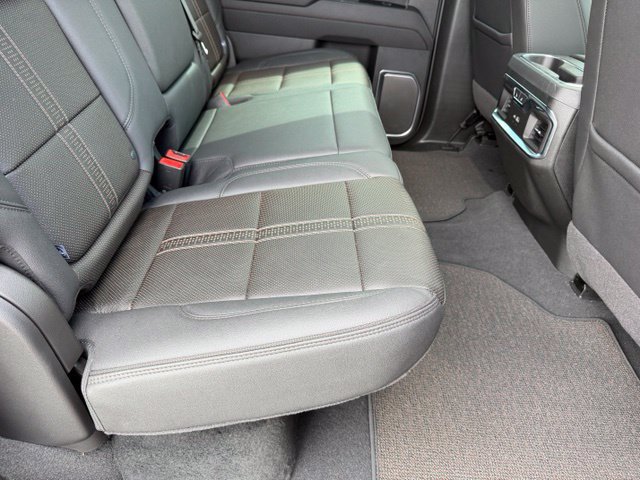 Certified 2026 Chevrolet Silverado 2500 High Country w/ High Country Premium Package AWD/4WD image 15