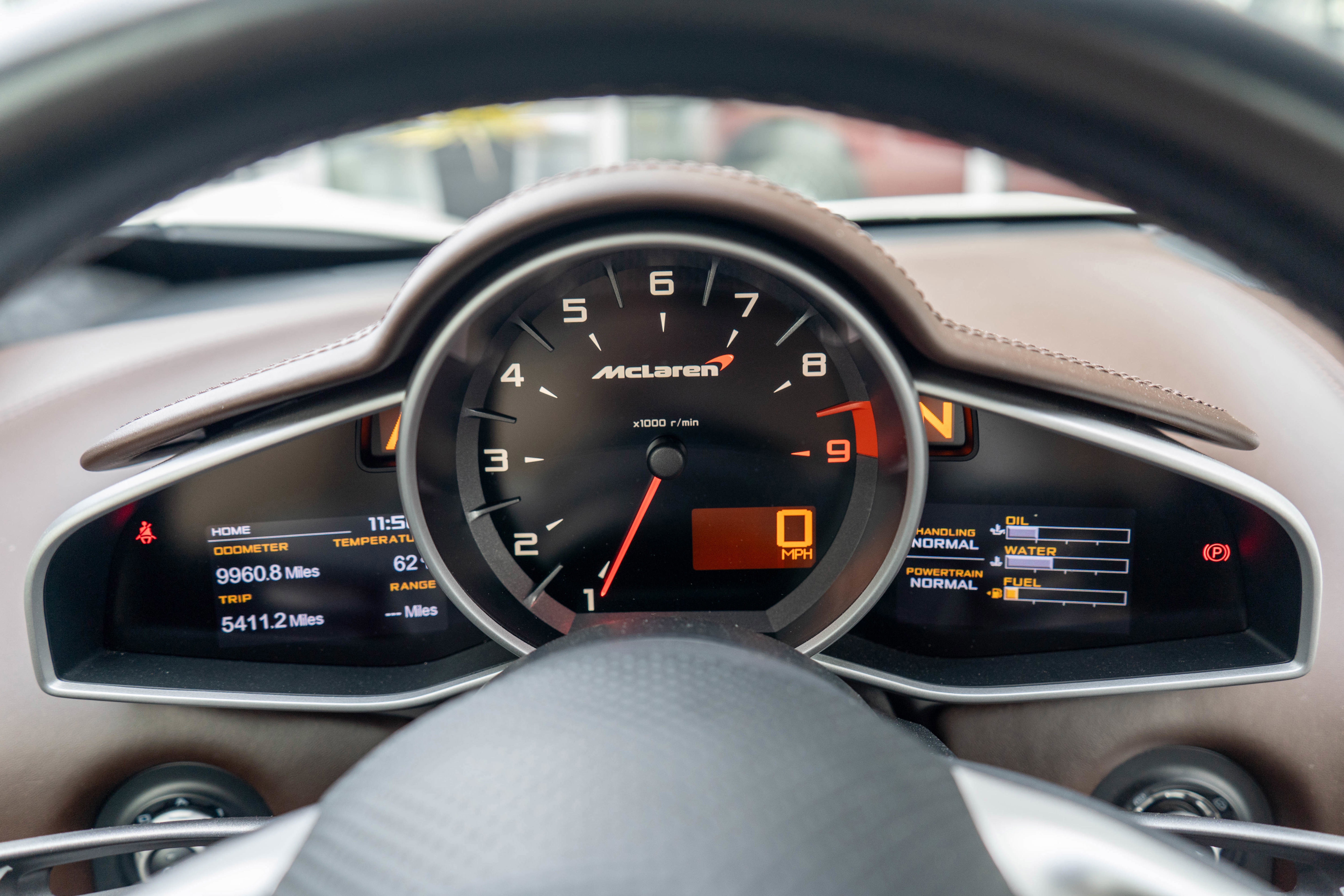 Used 2015 McLaren 650S Spider image 16