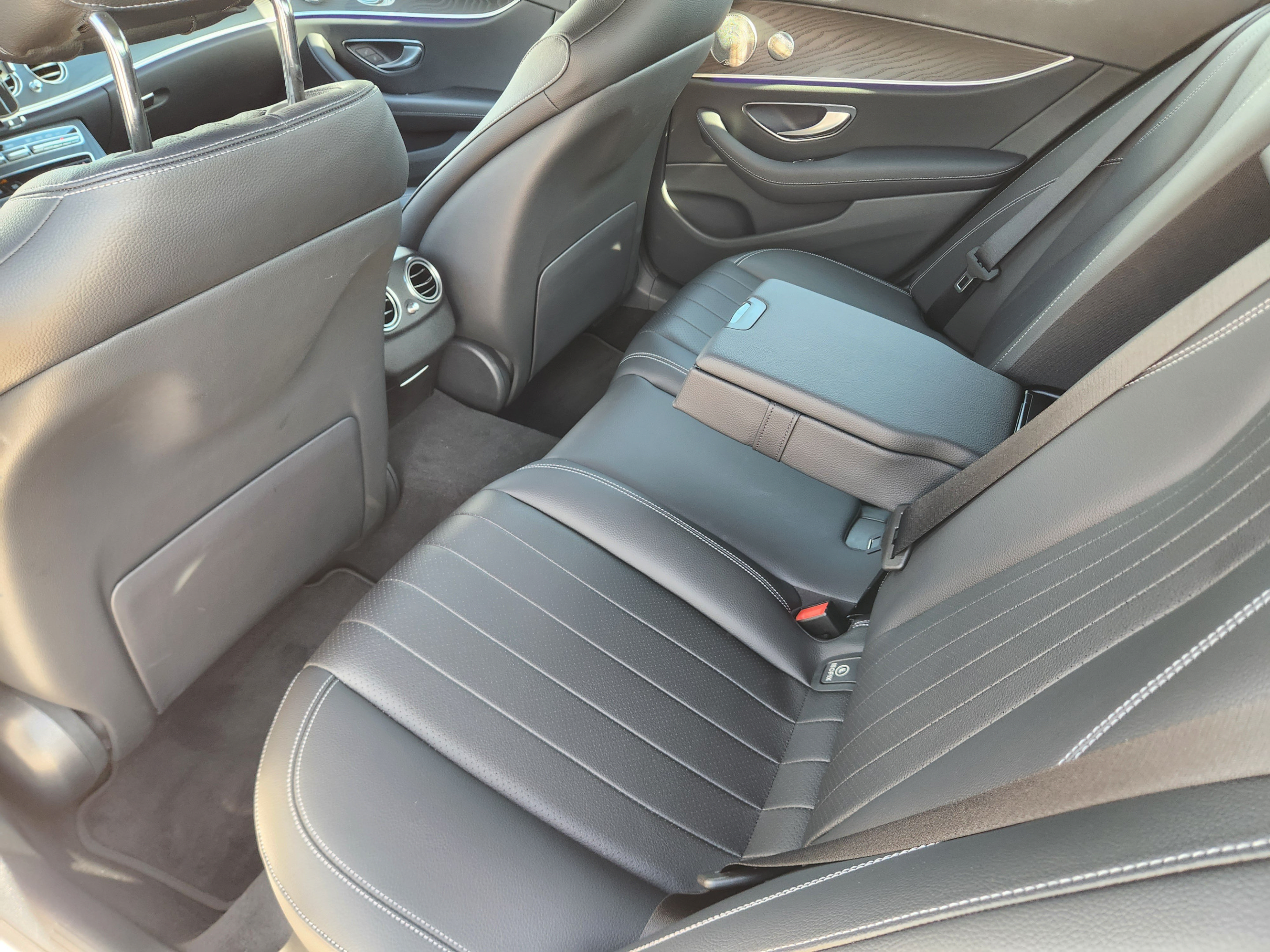 Used 2023 Mercedes-Benz E 350 Sedan image 16