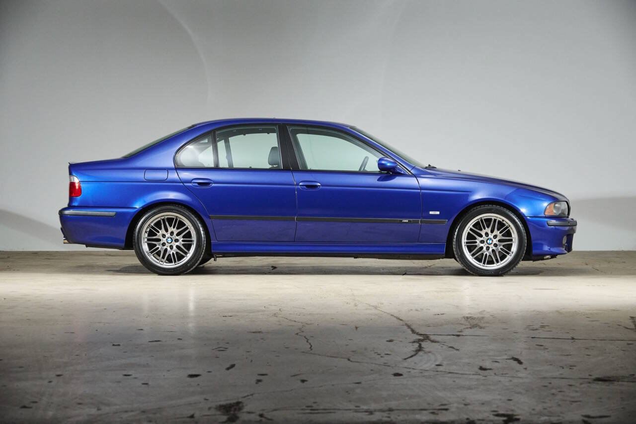 Used 2001 BMW M5 RWD image 49