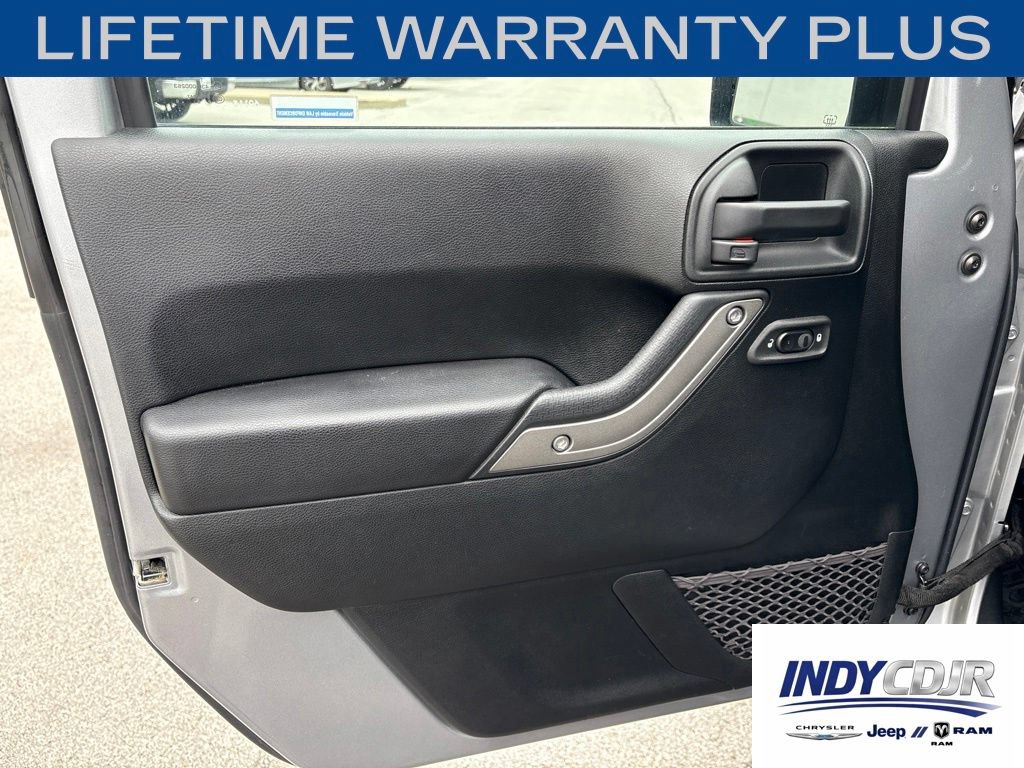 Used 2018 Jeep Wrangler Unlimited Sport AWD/4WD image 8
