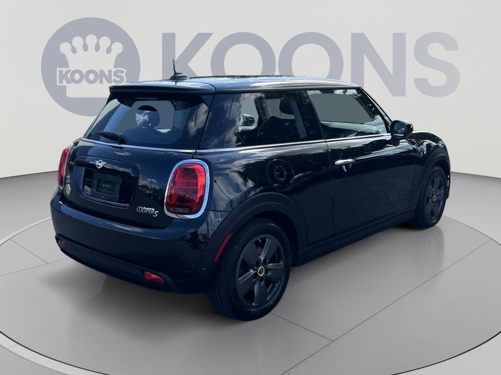 Used 2024 MINI Cooper SE FWD image 7