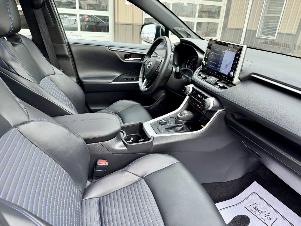 Used 2022 Toyota RAV4 XSE image 12
