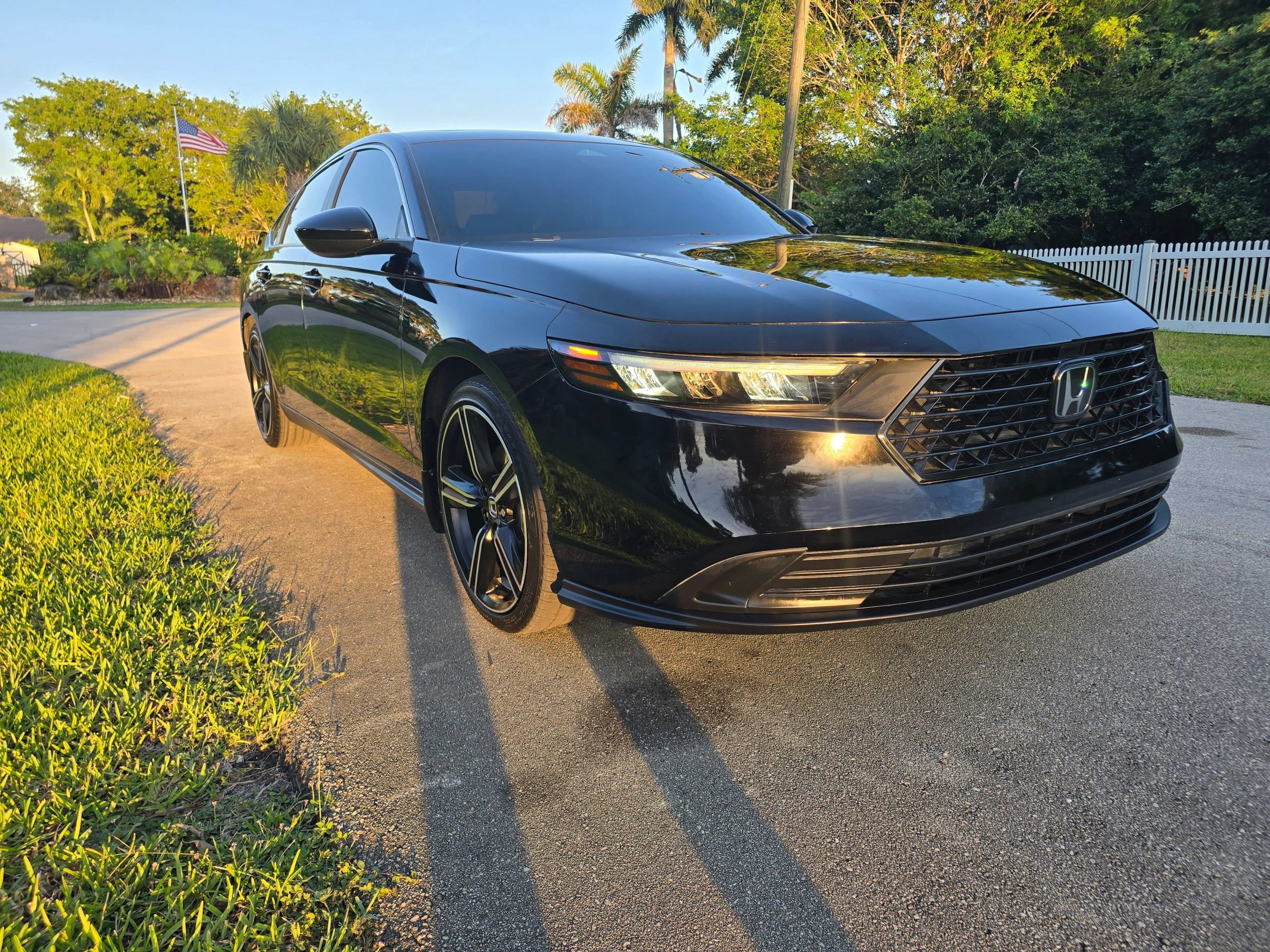 Used 2025 Honda Accord Sport image 3
