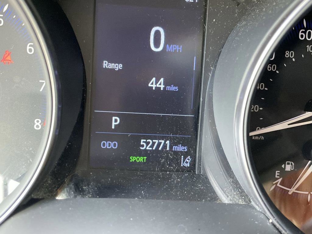 Used 2019 Toyota C-HR XLE image 33